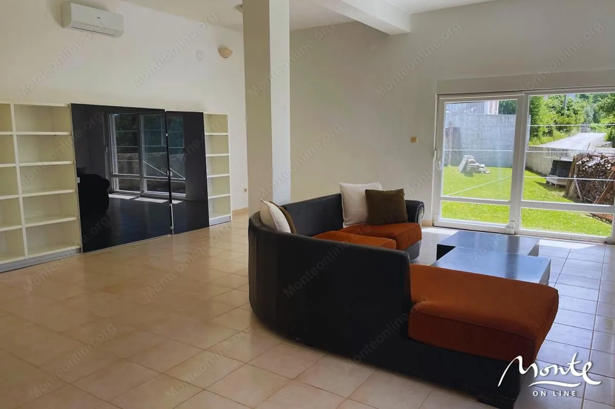 Sale, house, 270m², Kotor, Crna Gora