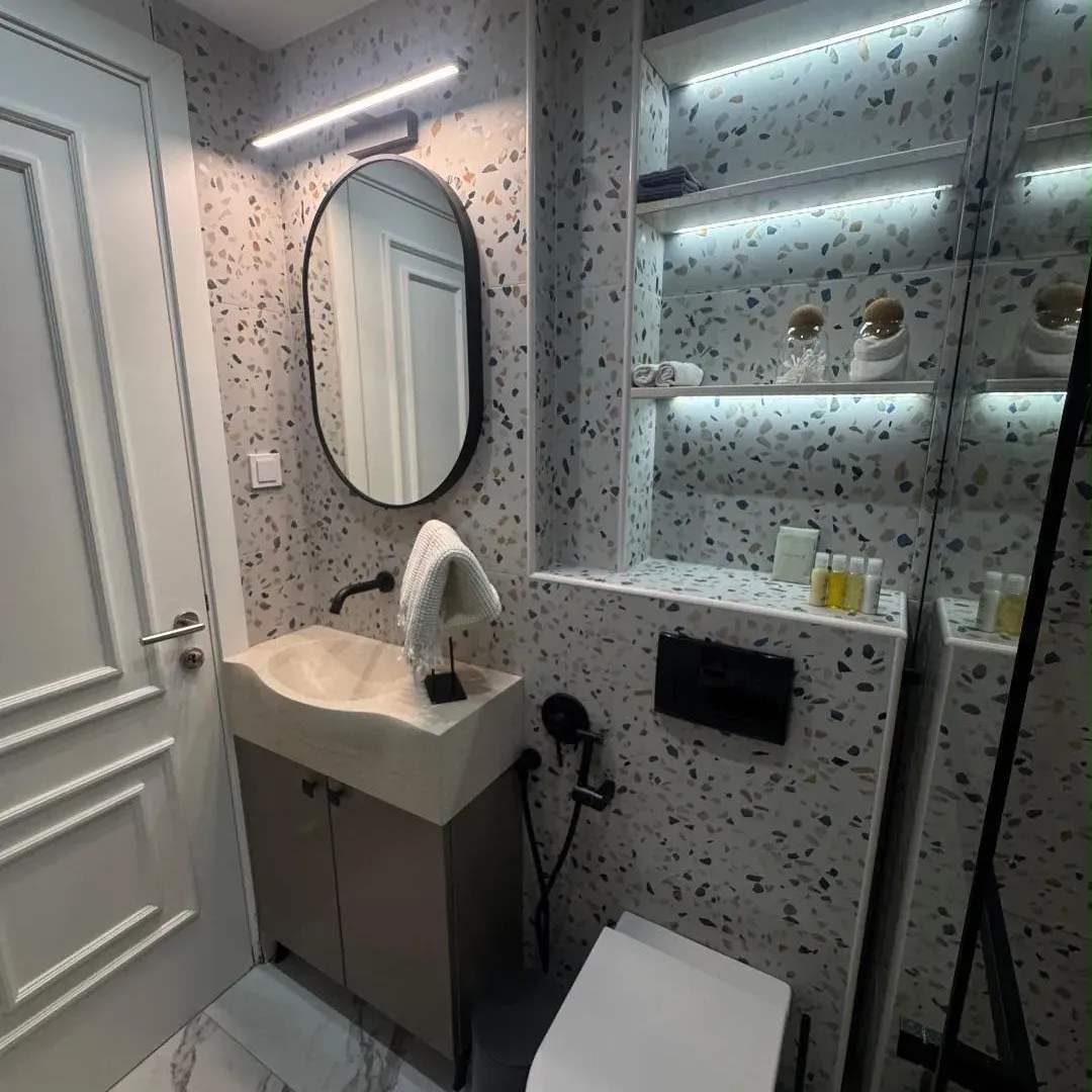Izdavanje, jednosoban stan, 42m², Centar, Tivat