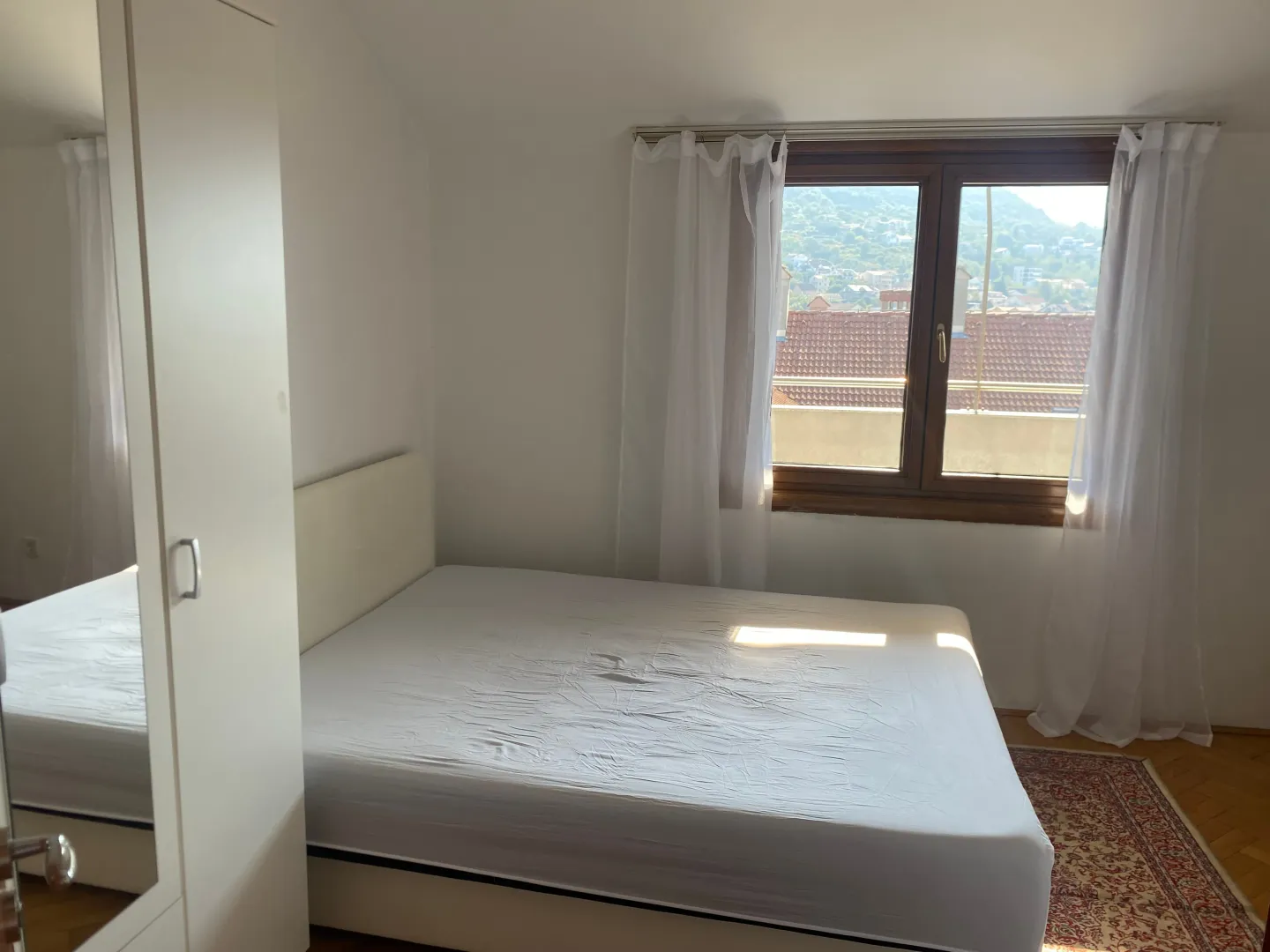Rent, one bedroom apartment, 64m², Centar, Tivat