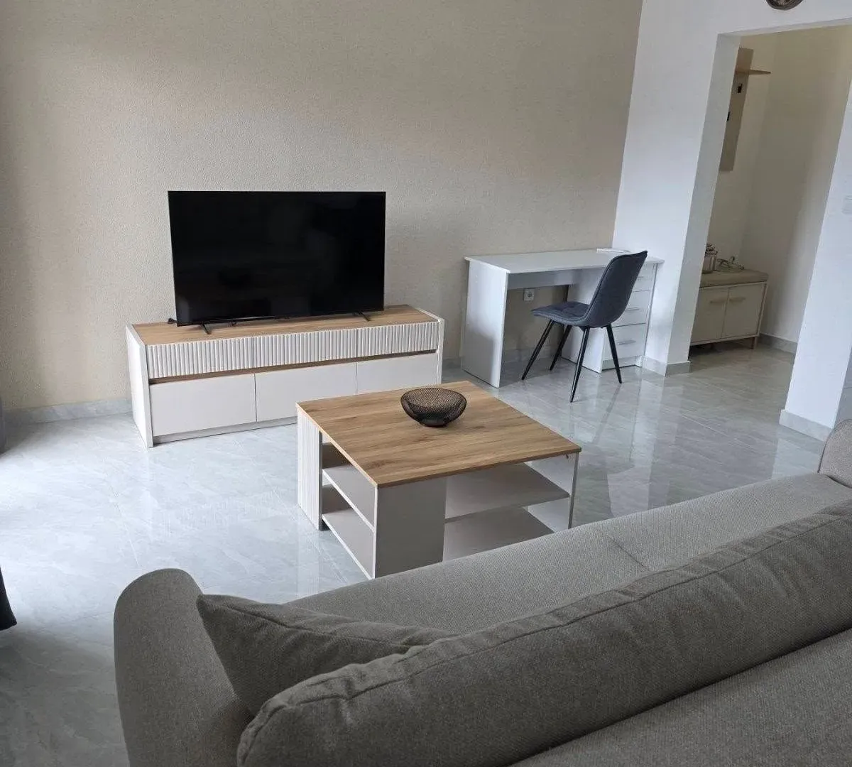 Izdavanje, jednosoban stan, 45m², Bjeliši, Bar
