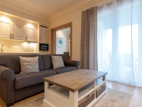 Prodaja, jednosoban stan, 77m², Porto Montenegro, Tivat - image 7