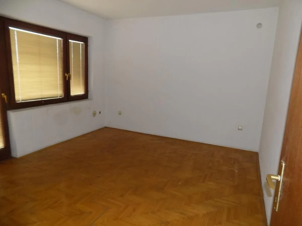 Prodaja, kuća, 315m², Tekija, Paraćin
