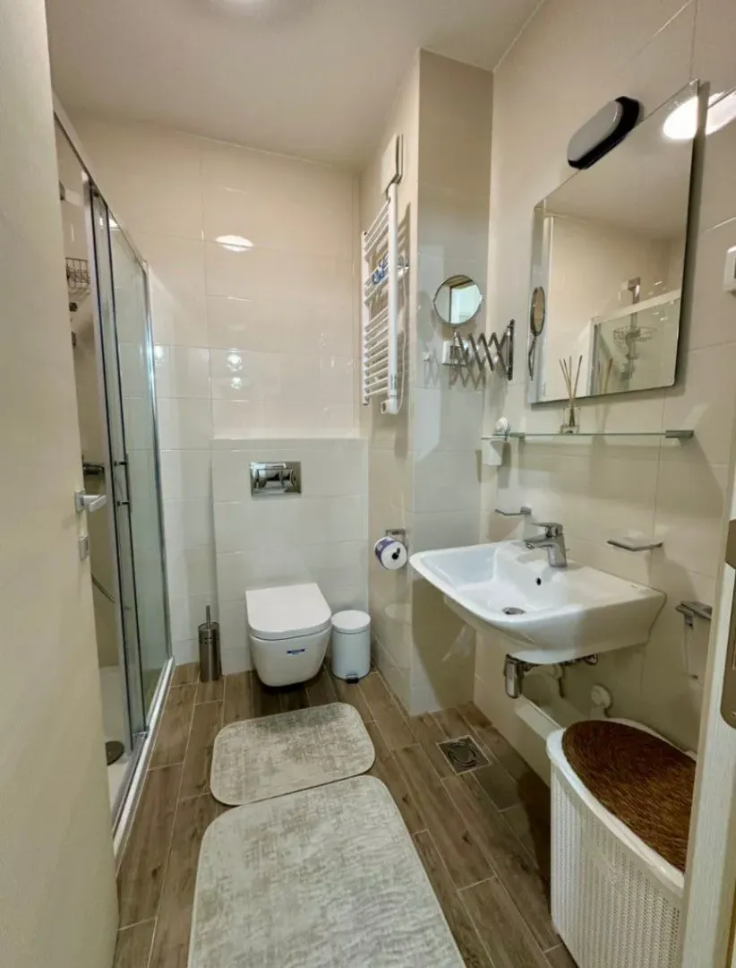 Izdavanje, dvosoban stan, 57m², Zagorič, Podgorica