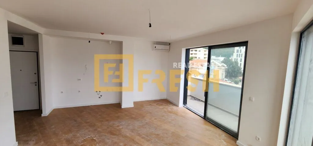 Sale, one bedroom apartment, 67m², Bečići, Budva