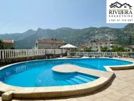 Prodaja, trosoban stan, 130m², Risan, Kotor - image 1