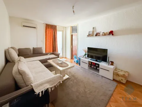 Prodaja, jednosoban stan, 55m², Stari Aerodrom, Podgorica - image 3