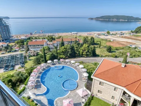 Sale, four bedroom apartment, 199m², Bečići, Budva - image 20