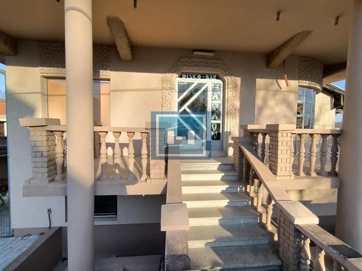 Sale, office space, 490m², Supska, Ćuprija