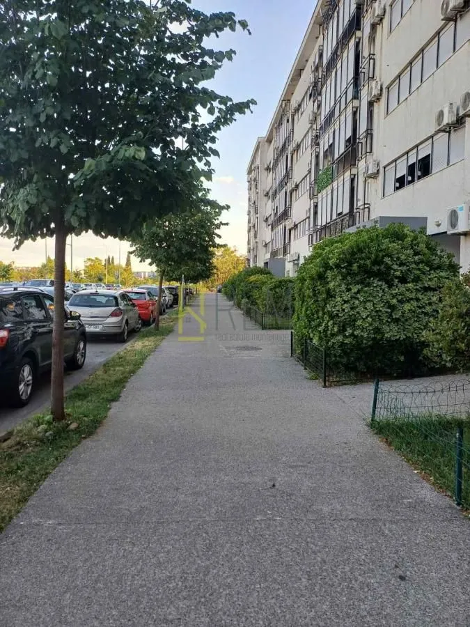 Prodaja, garsonjera, 33m², Podgorica, Crna Gora