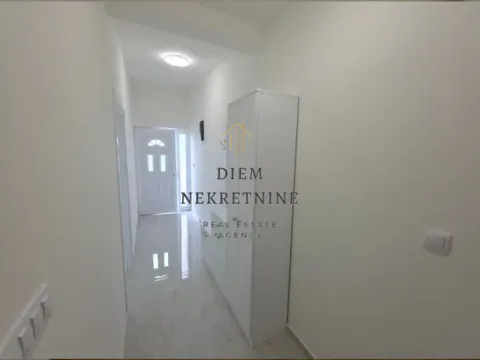 Rent, two bedroom apartment, 100m², Malo Brdo, Podgorica - image 2