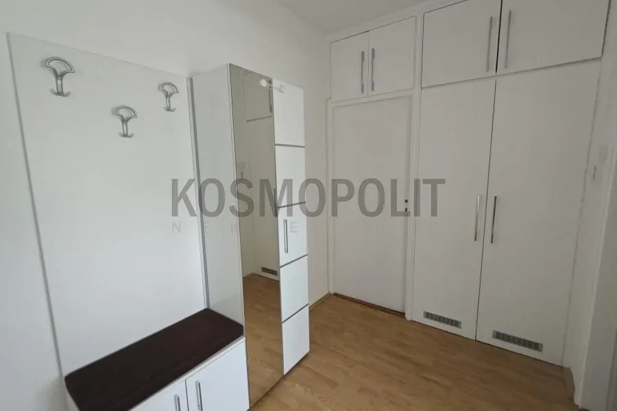 Izdavanje, dvosoban stan, 67m², Zvezdara Sve Podlokacije, Beograd