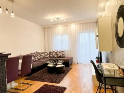 Prodaja, jednosoban stan, 51m², City Kvart, Podgorica - image 2