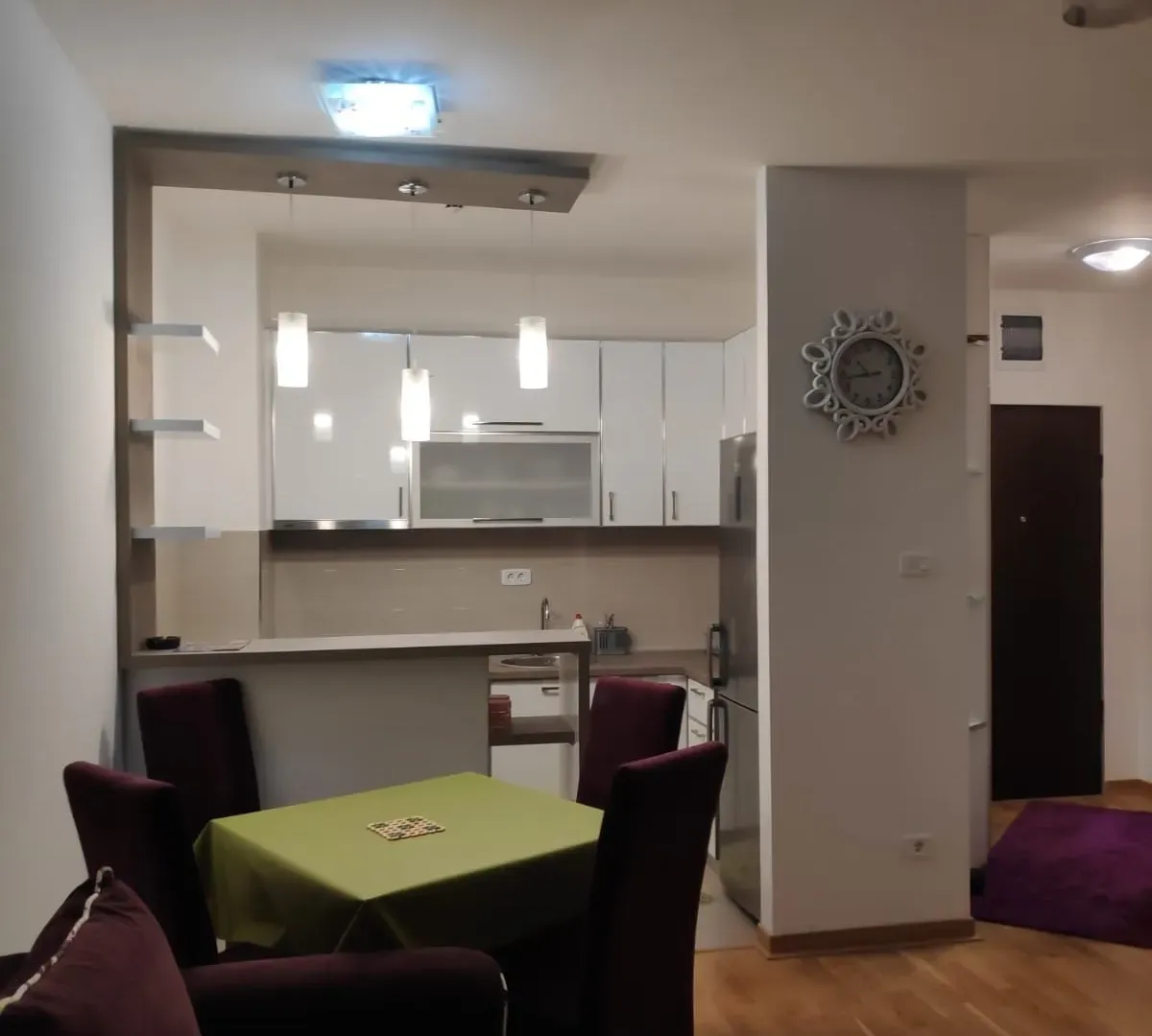 Izdavanje, jednosoban stan, 45m², City Kvart, Podgorica
