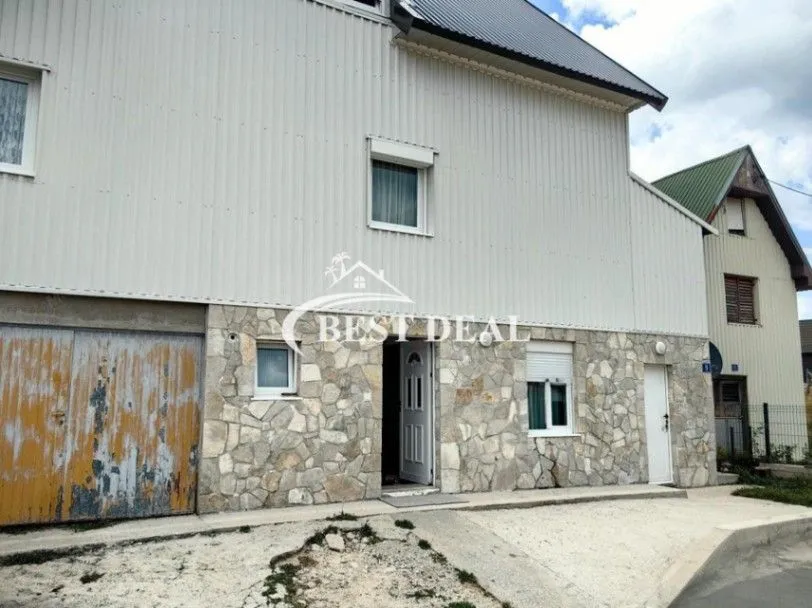 Prodaja, kuća, 130m², Žabljak, Crna Gora