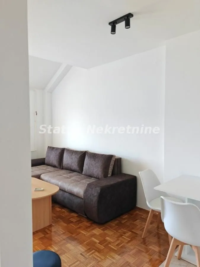 Rent, studio apartment, 33m², Novo naselje, Novi Sad