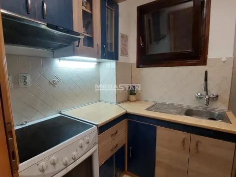 Prodaja, četvorosoban stan, 96m², Vračar Centar, Vračar Sve Podlokacije - image 7