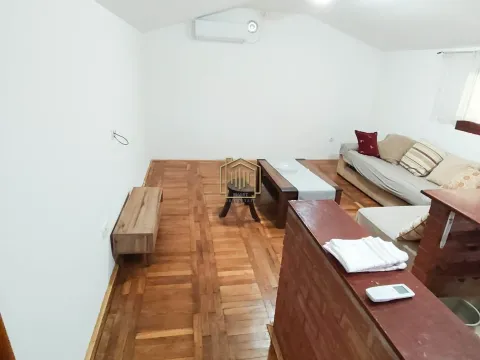 Rent, house, 42m², Podgorica, Crna Gora - image 8