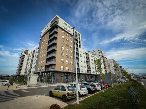 Izdavanje, poslovni prostor, 112m², Stari Aerodrom, Podgorica - image 2