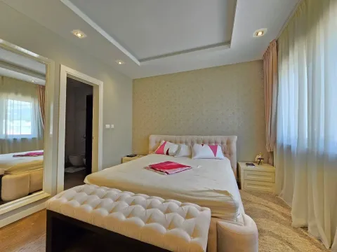 Prodaja, dvosoban stan, 125m², Budva, Crna Gora - image 15