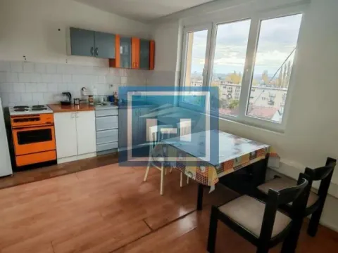 Izdavanje, dvosoban stan, 60m², Centar, Paraćin