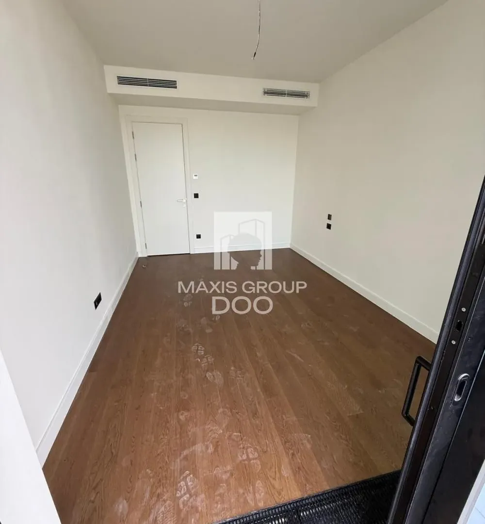 Prodaja, četvorosoban stan, 150m², Savski Venac, Beograd