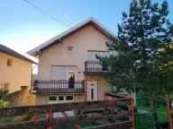 Izdavanje, kuća, 160m², Sremska Kamenica, Petrovaradin - image 32