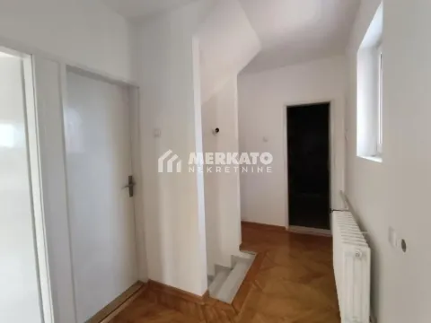 Prodaja, kuća, 222m², Centar, Zrenjanin - image 20