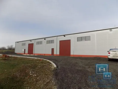 Sale, office space, 702m², Pojate, Ćićevac