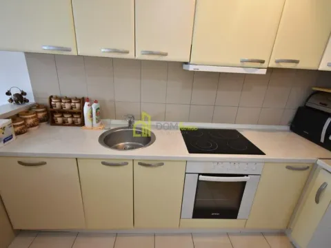 Izdavanje, trosoban stan, 85m², Gorica C, Podgorica - image 12