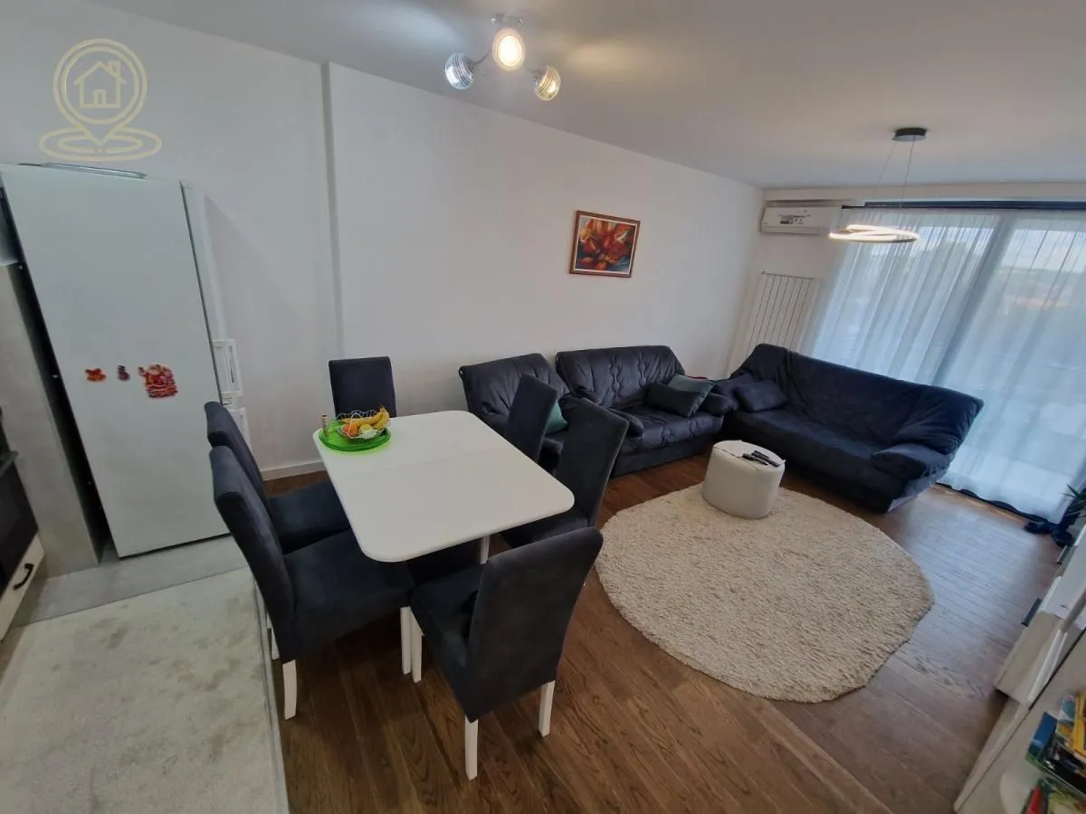Prodaja, trosoban stan, 81m², Bulevar, Niš