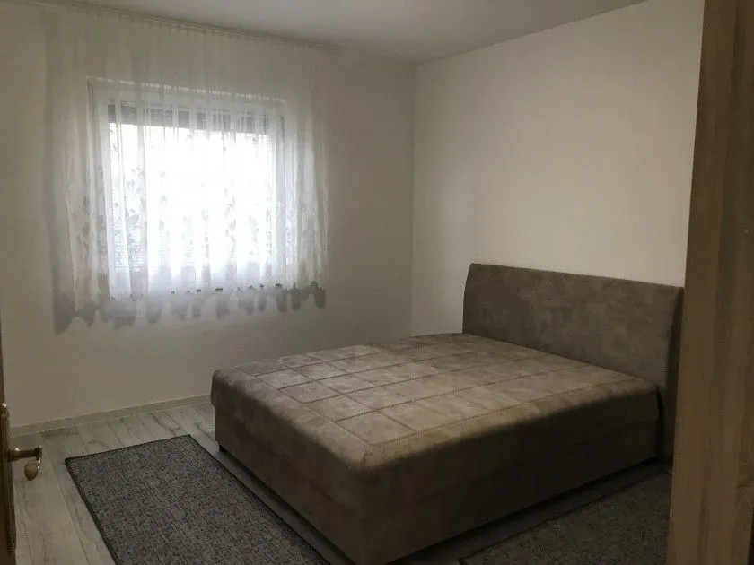 Rent, three bedroom apartment, 130m², Čeluga, Bar
