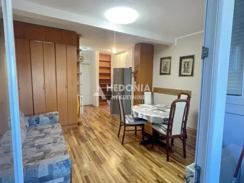 Izdavanje, jednosoban stan, 28m², Petlovo Brdo, Beograd - image 8