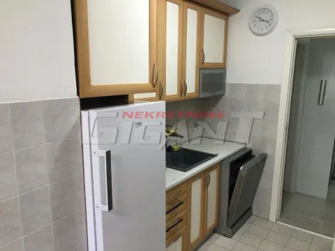Izdavanje, trosoban stan, 79m², Čukarica, Beograd - image 11