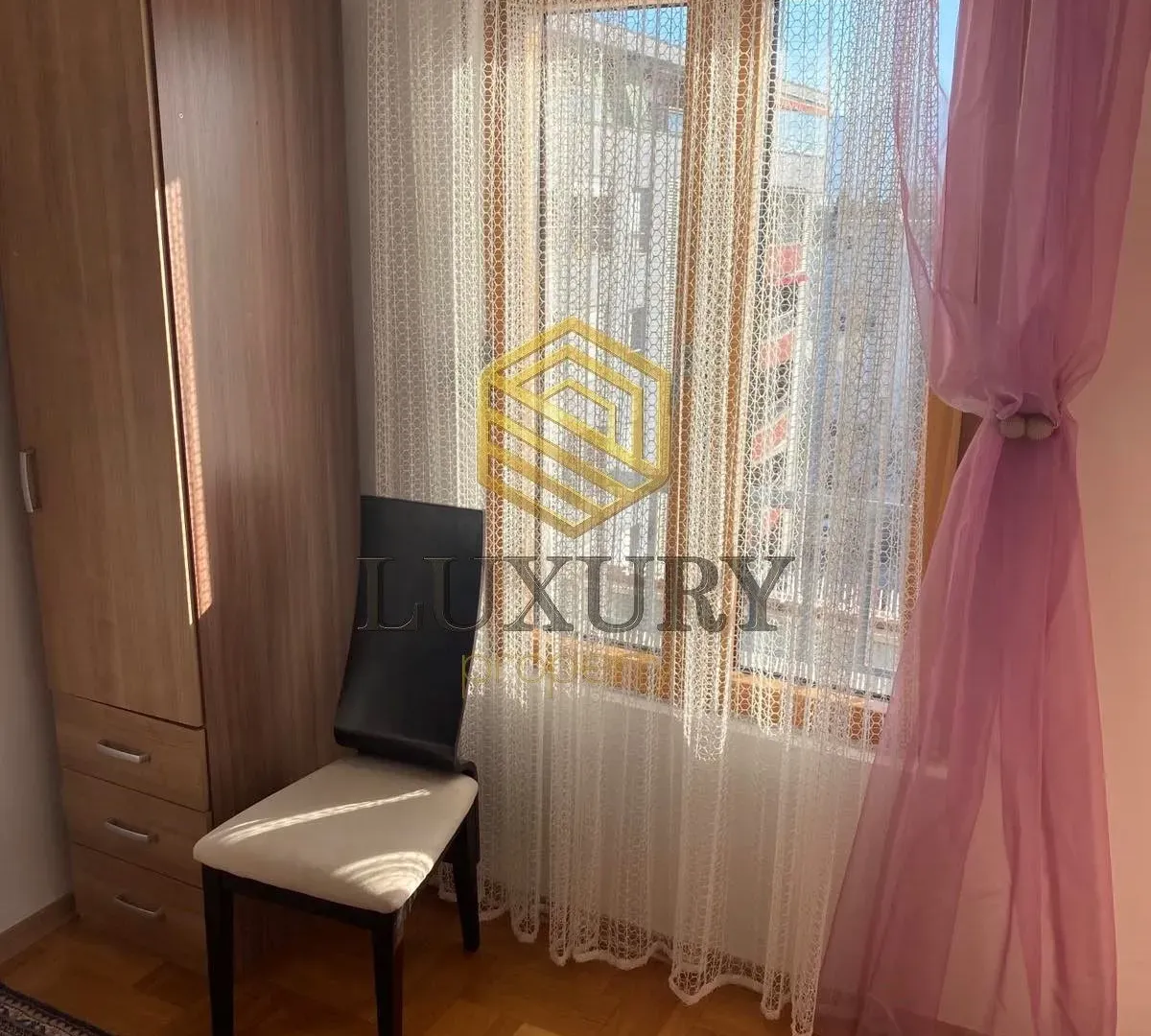 Izdavanje, jednosoban stan, 52m², Preko Morače, Podgorica