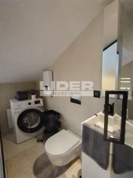 Izdavanje, dvosoban stan, 50m², Vračar Sve Podlokacije, Beograd - image 11