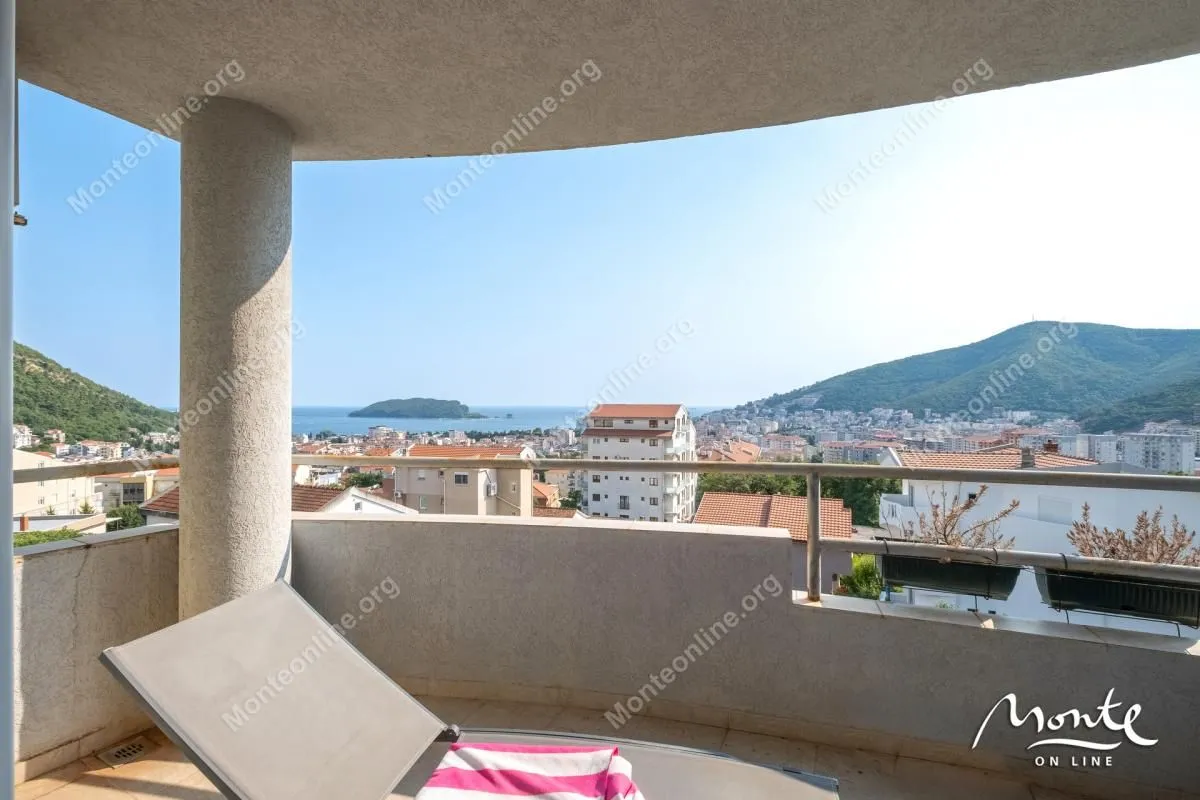 Sale, two bedroom apartment, 76m², Lazi, Budva