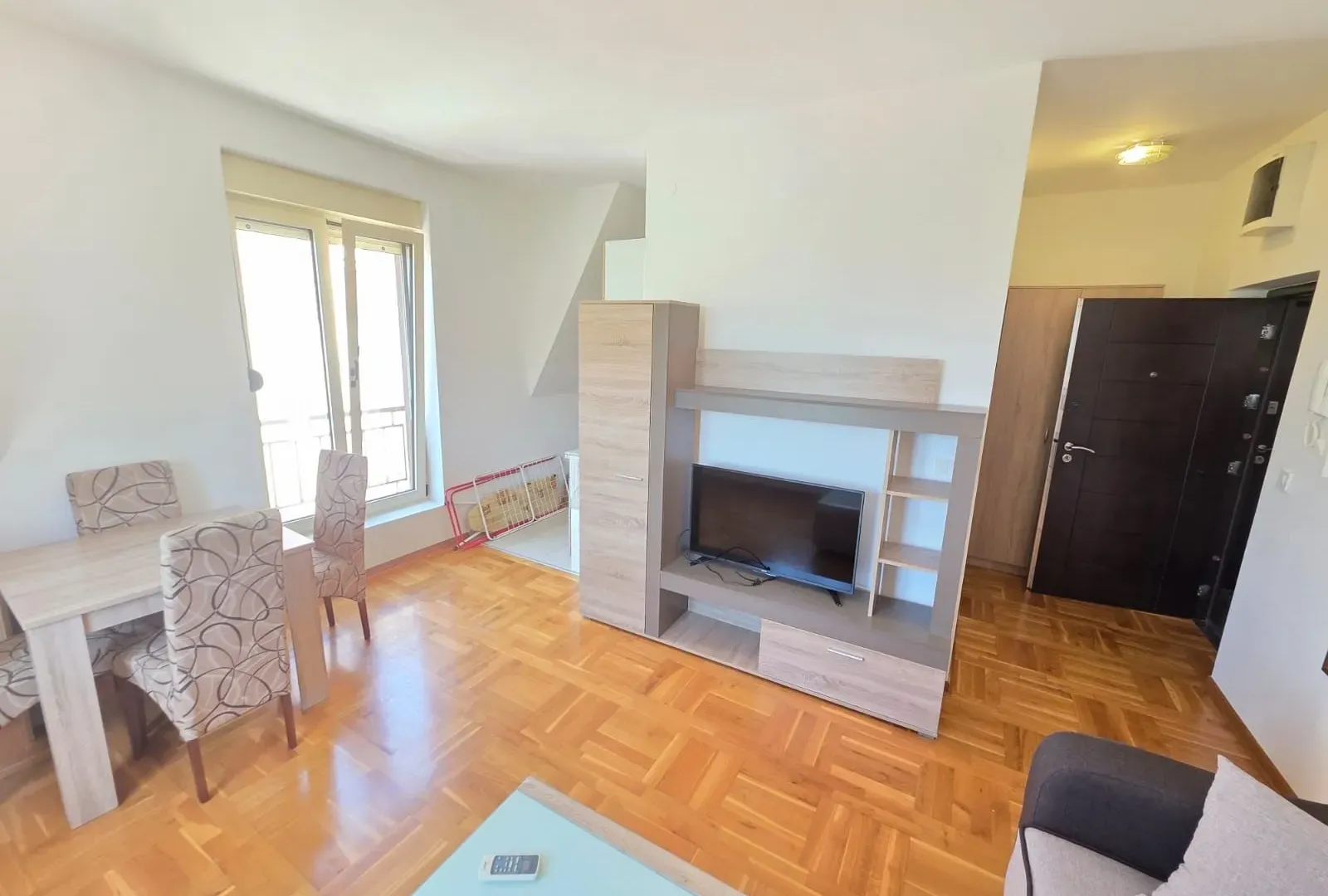Rent, studio apartment, 27m², Zabjelo, Podgorica