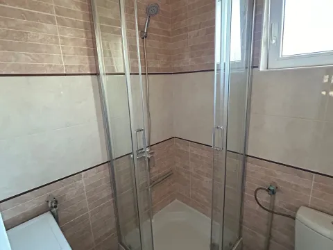 Rent, one bedroom apartment, 40m², Murtovina, Podgorica - image 9