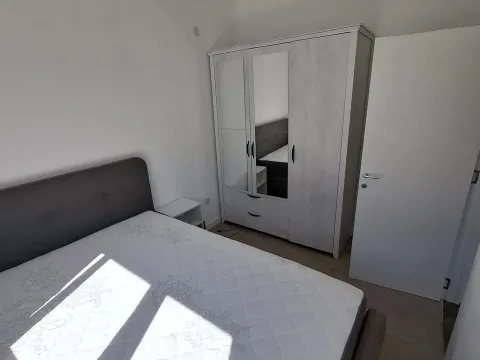 Rent, one bedroom apartment, 45m², Radanovići, Kotor - image 3