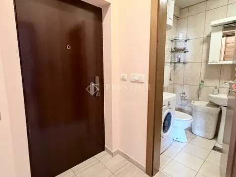Izdavanje, garsonjera, 32m², Zagorič, Podgorica - image 11