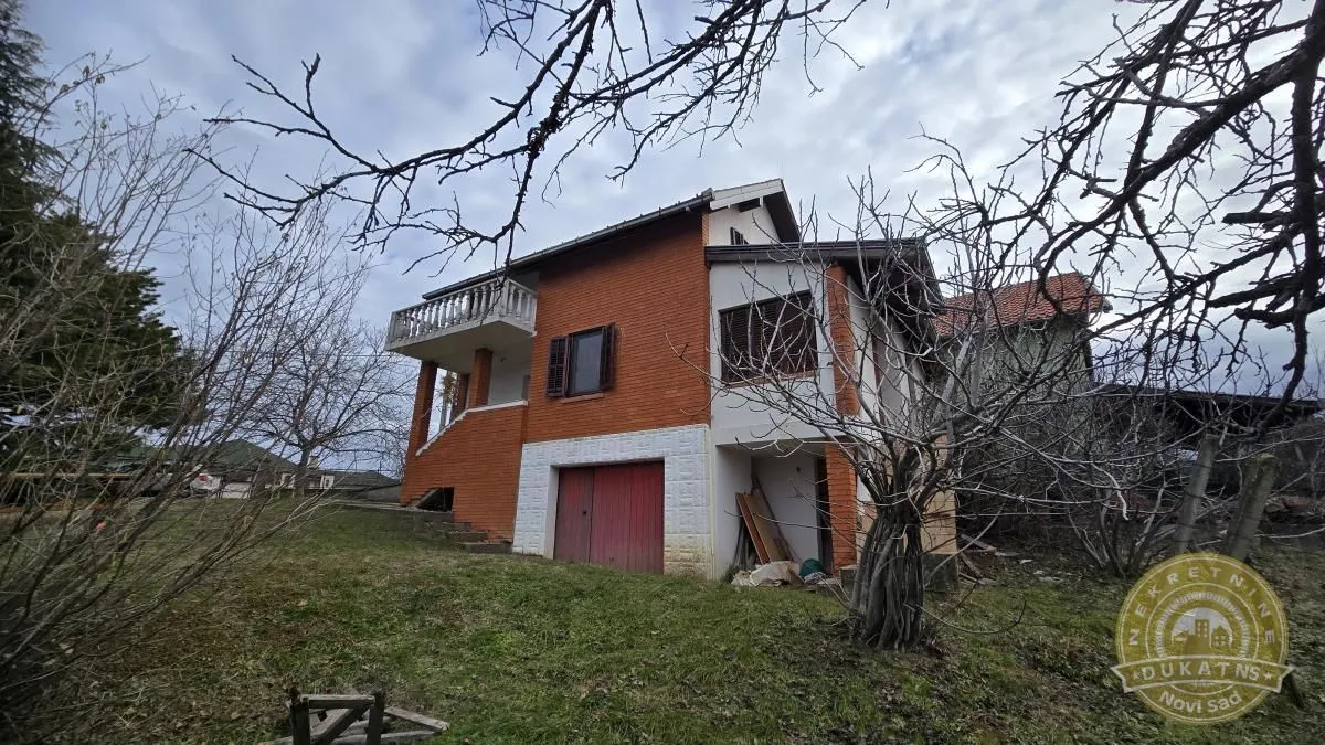 Prodaja, kuća, 155m², Ledinci, Petrovaradin