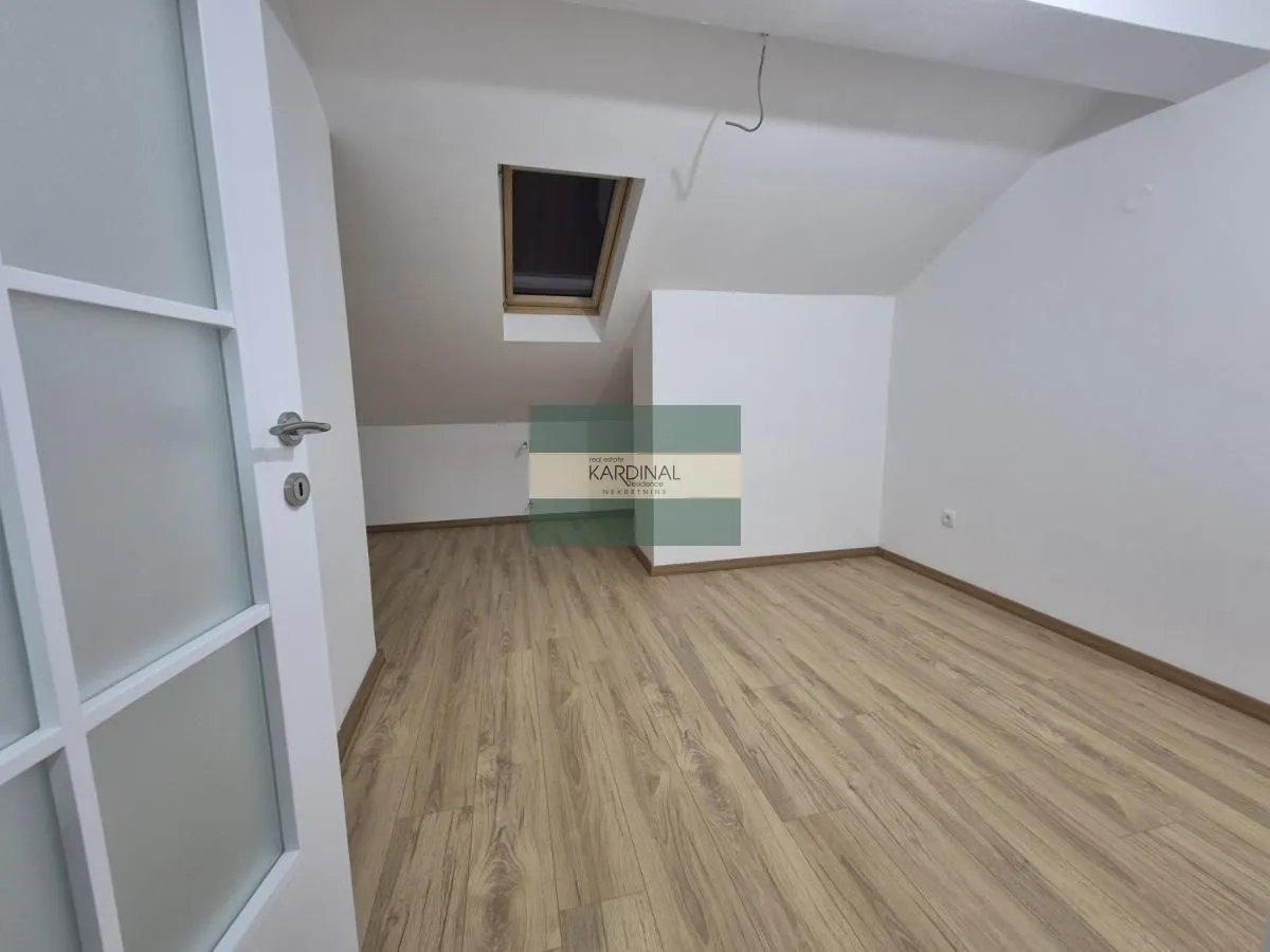 Prodaja, trosoban stan, 83m², Centar, Jagodina
