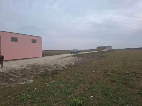 Izdavanje, poslovni prostor, 1000m², Zemun Ugrinovci, Zemun Sve Podlokacije - image 5