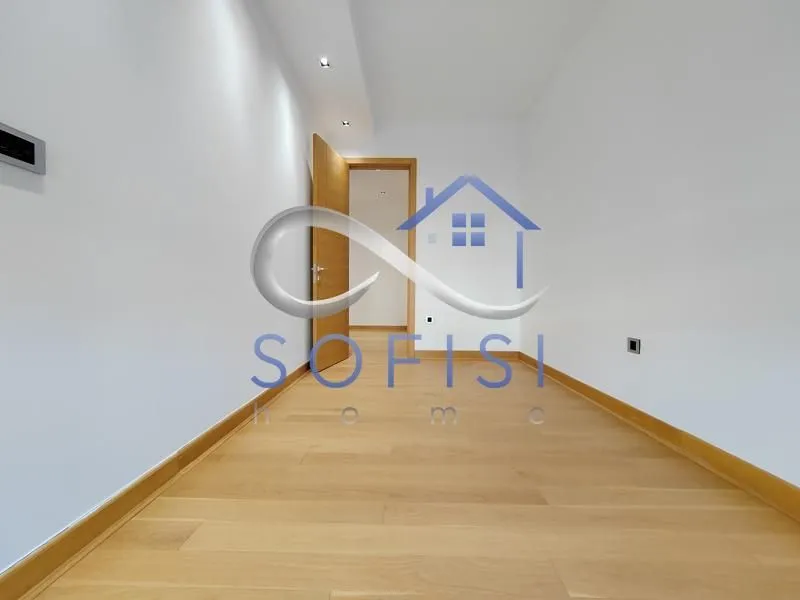 Prodaja, četvorosoban stan, 240m², Adamovićevo Naselje, Novi Sad Sve Podlokacije