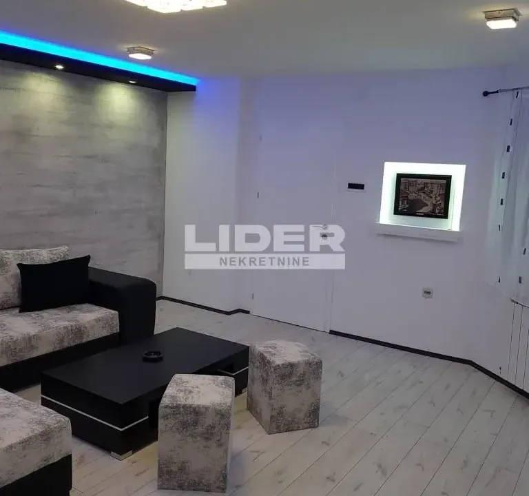 Rent, two bedroom apartment, 52m², Stari Grad, Beograd