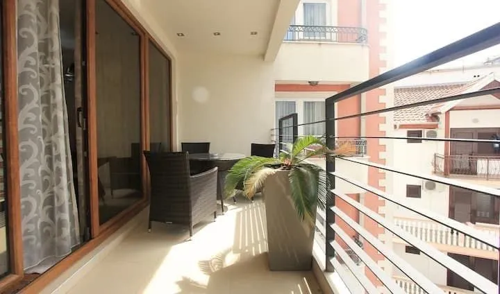 Rent, two bedroom apartment, 76m², Centar, Budva