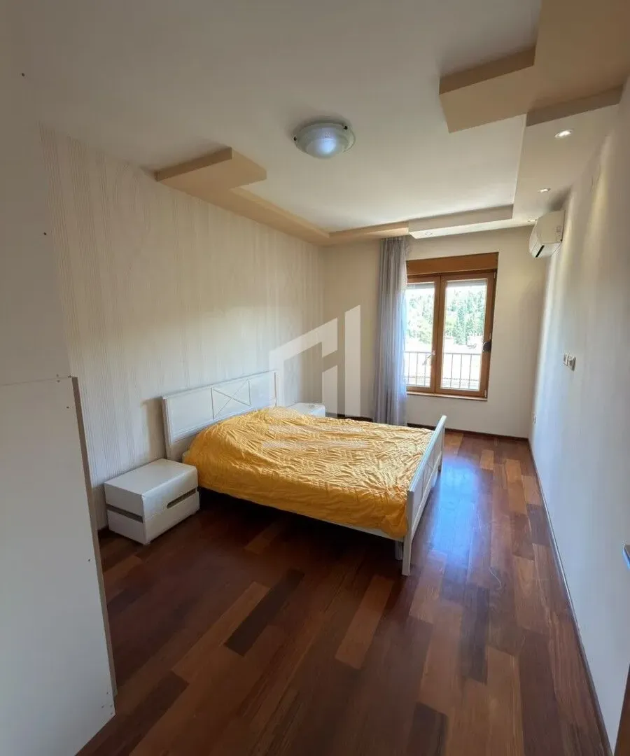 Rent, two bedroom apartment, 75m², Centar, Podgorica
