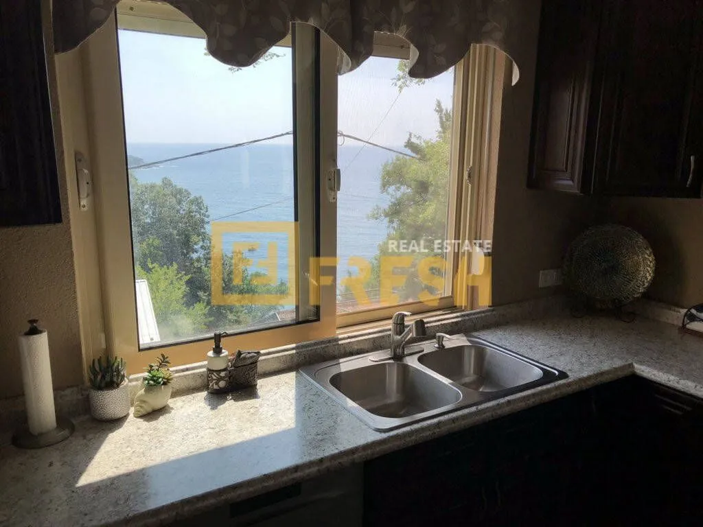 Sale, house, 250m², Ulcinj, Crna Gora