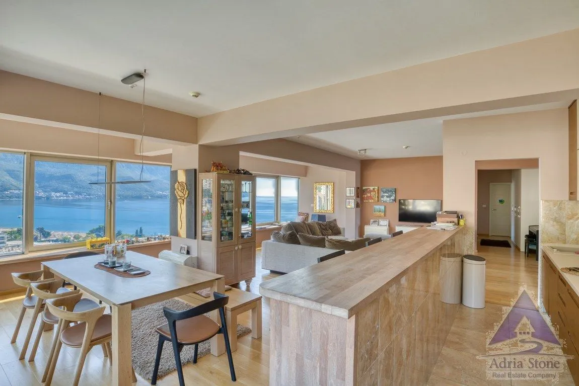 Sale, three bedroom apartment, 167m², Zavala, Budva