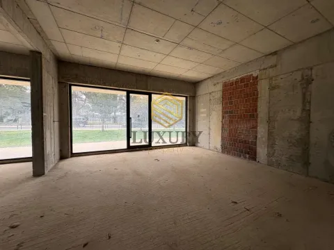 Rent, office space, 175m², City Kej, Podgorica - image 6